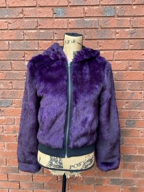 NWT Purple Faux Fur Zip-Front Hooded Jacket M
